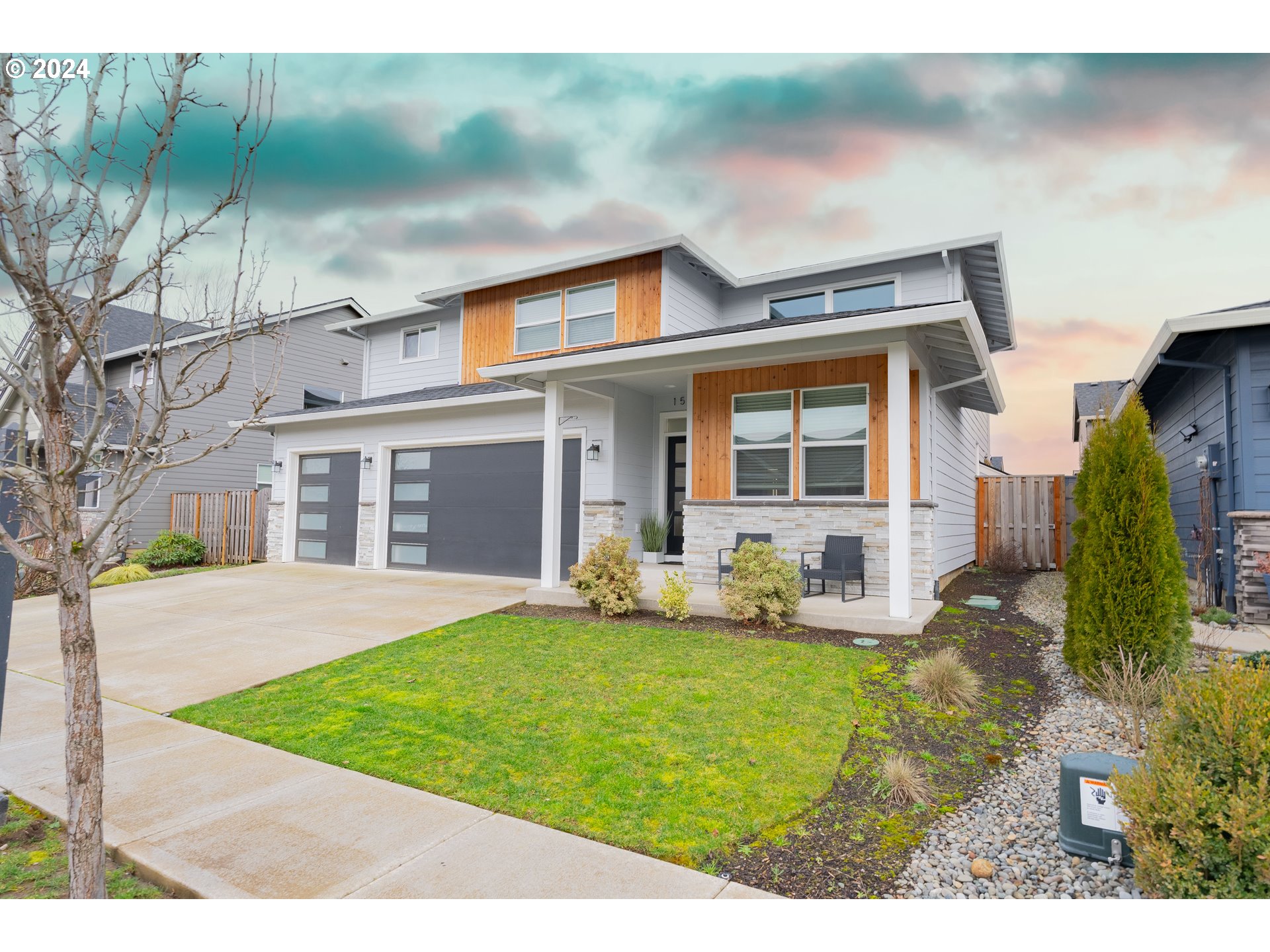 1526 NW 26TH AVE