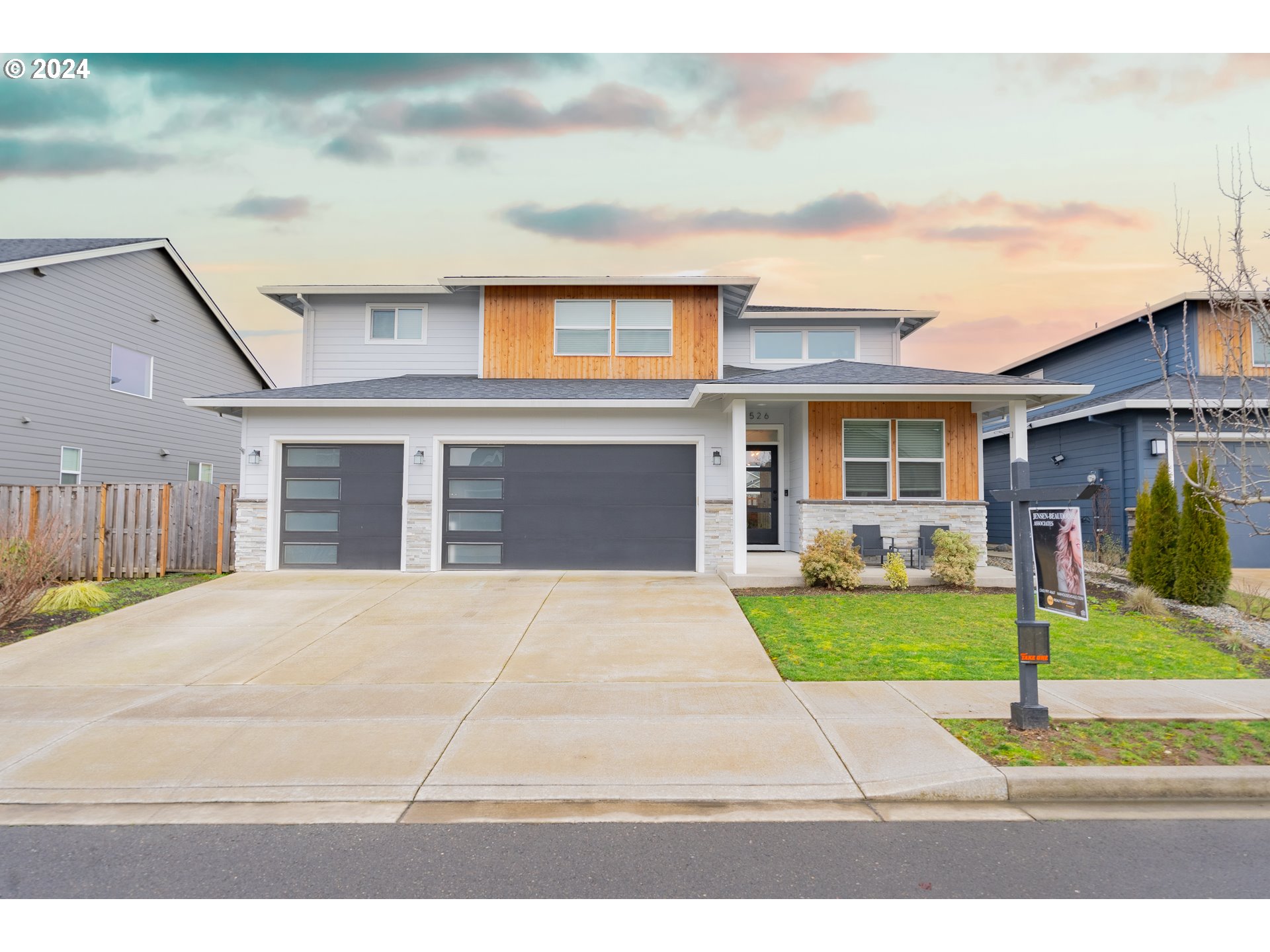 1526 NW 26TH AVE