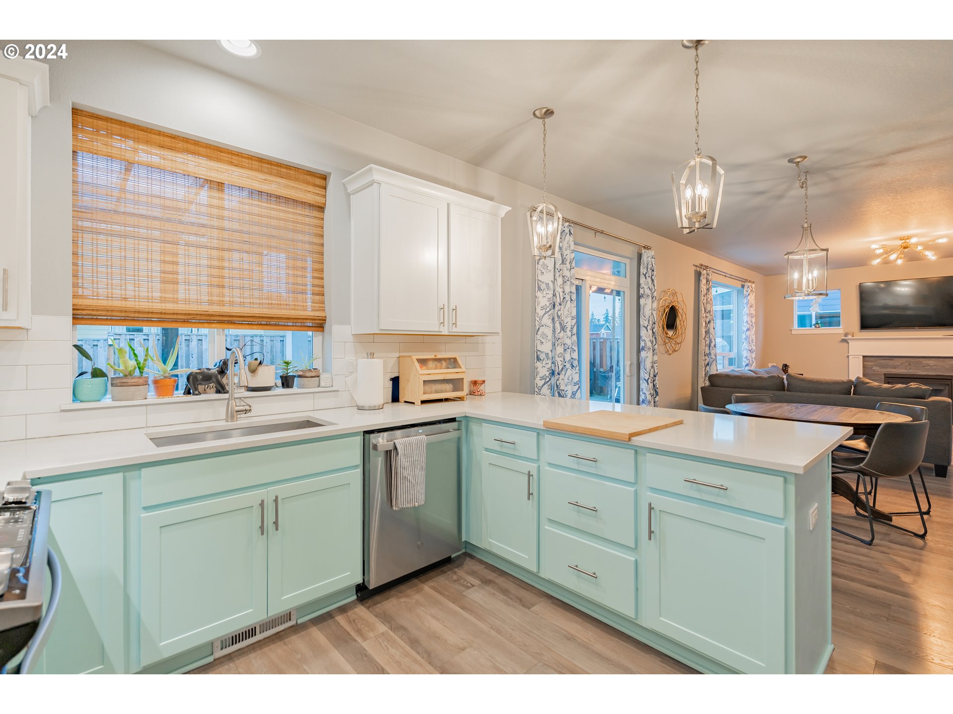 1526 NW 26TH AVE