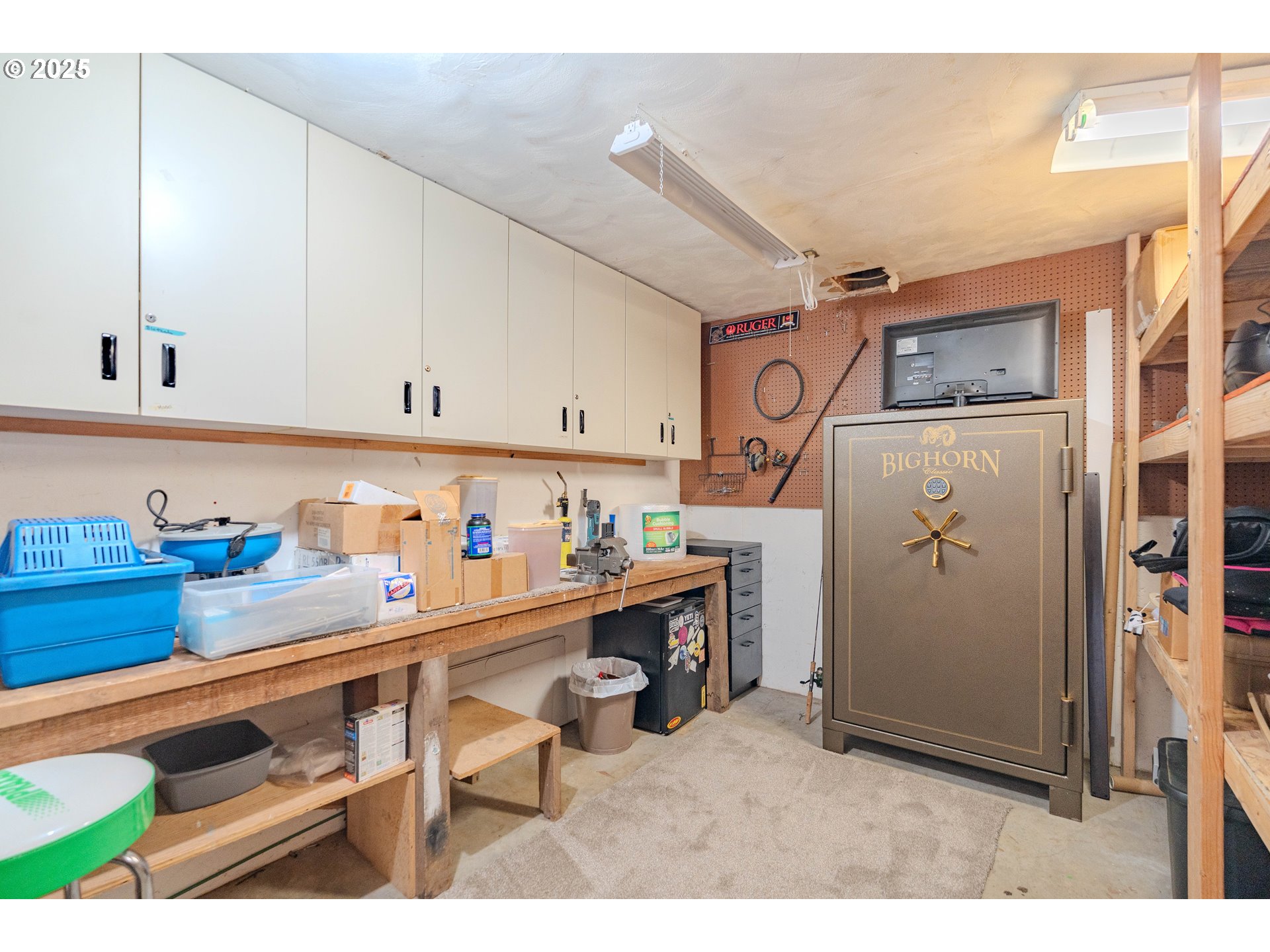 3221 Belle Center RD