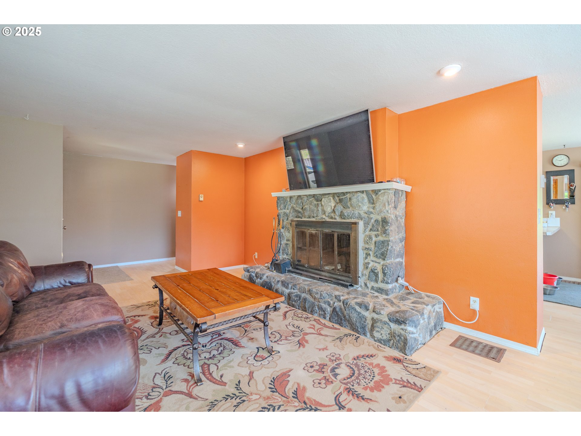 3221 Belle Center RD