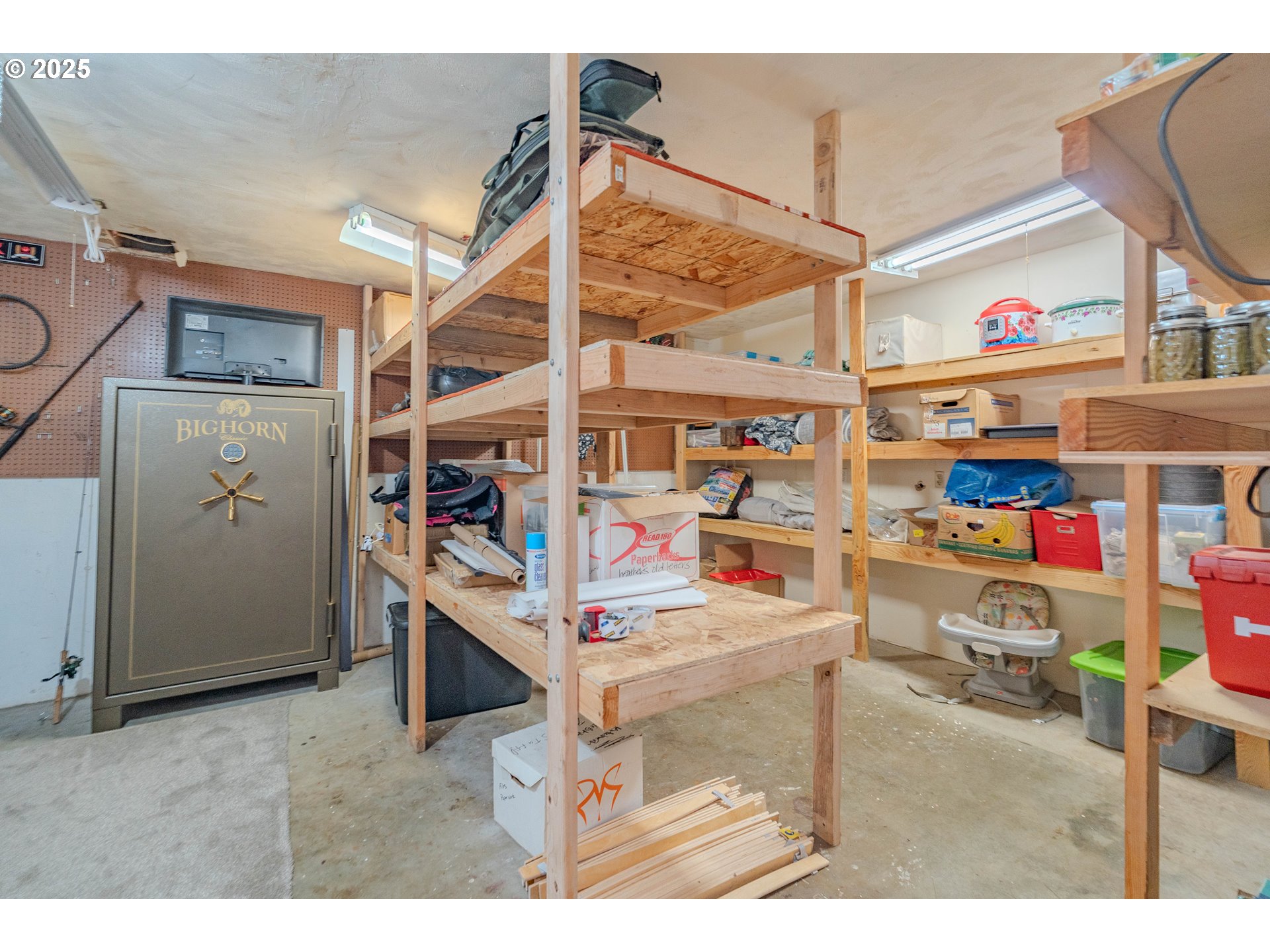 3221 Belle Center RD