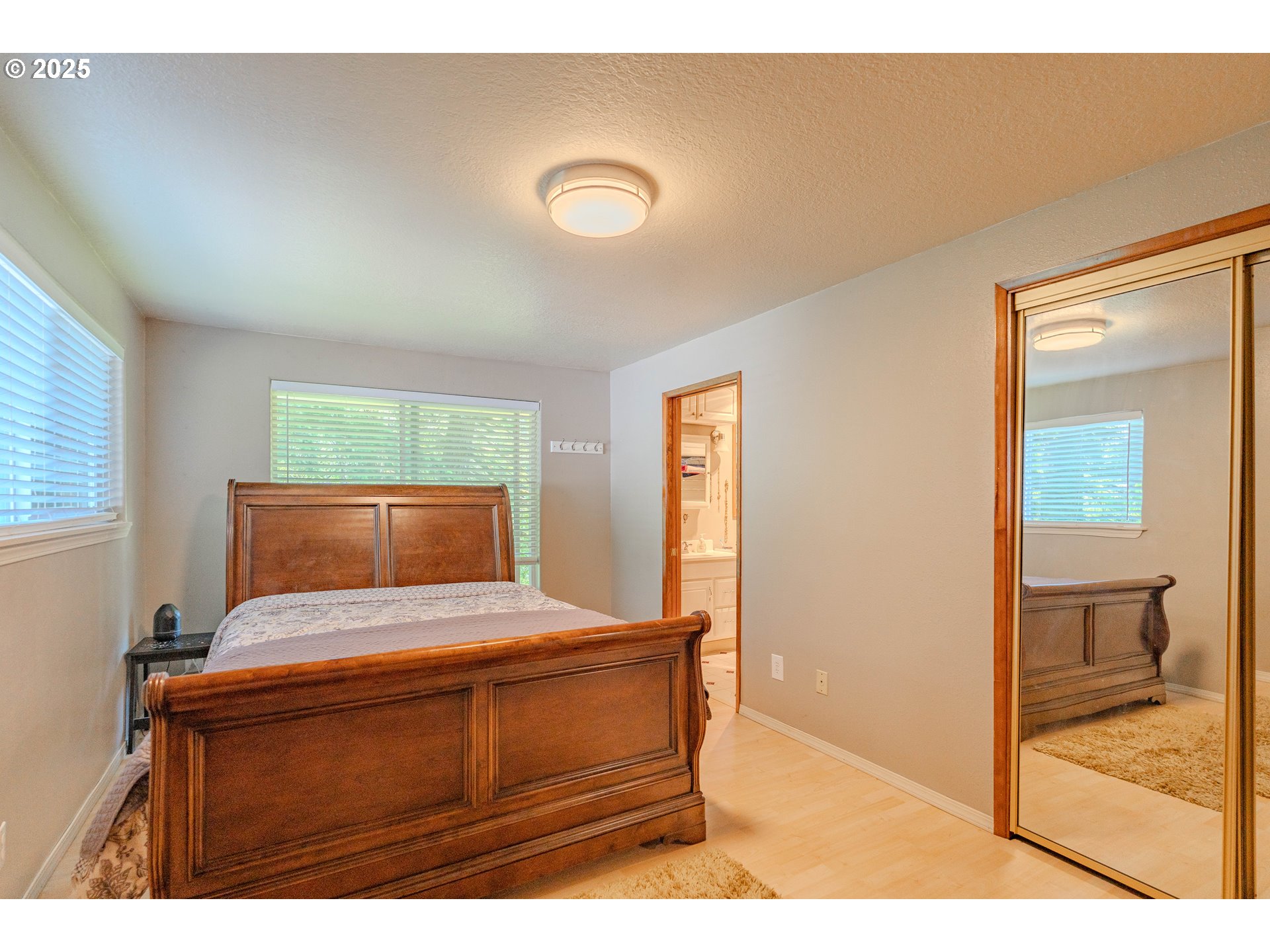 3221 Belle Center RD
