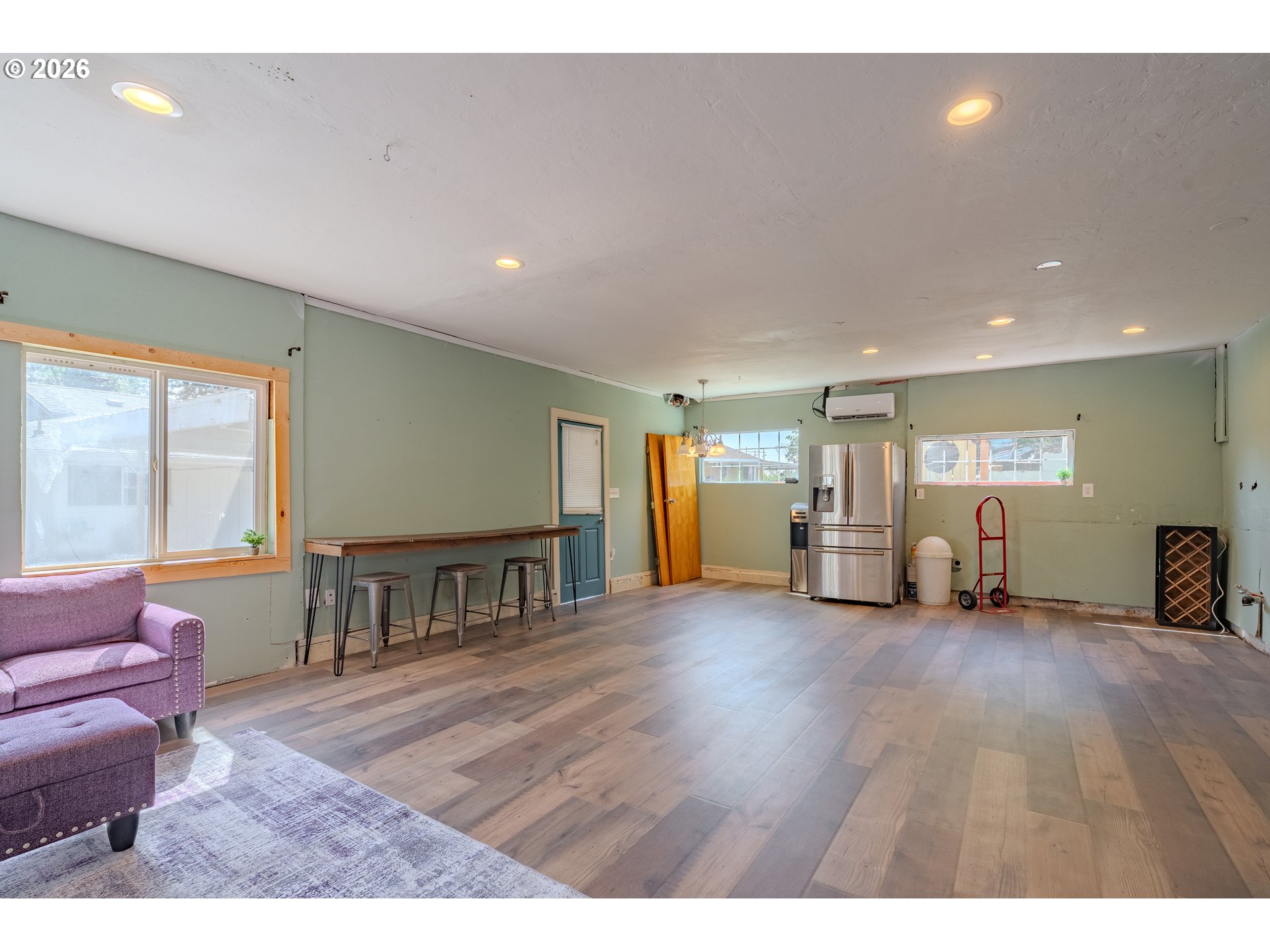 243 N SHEPHERD RD