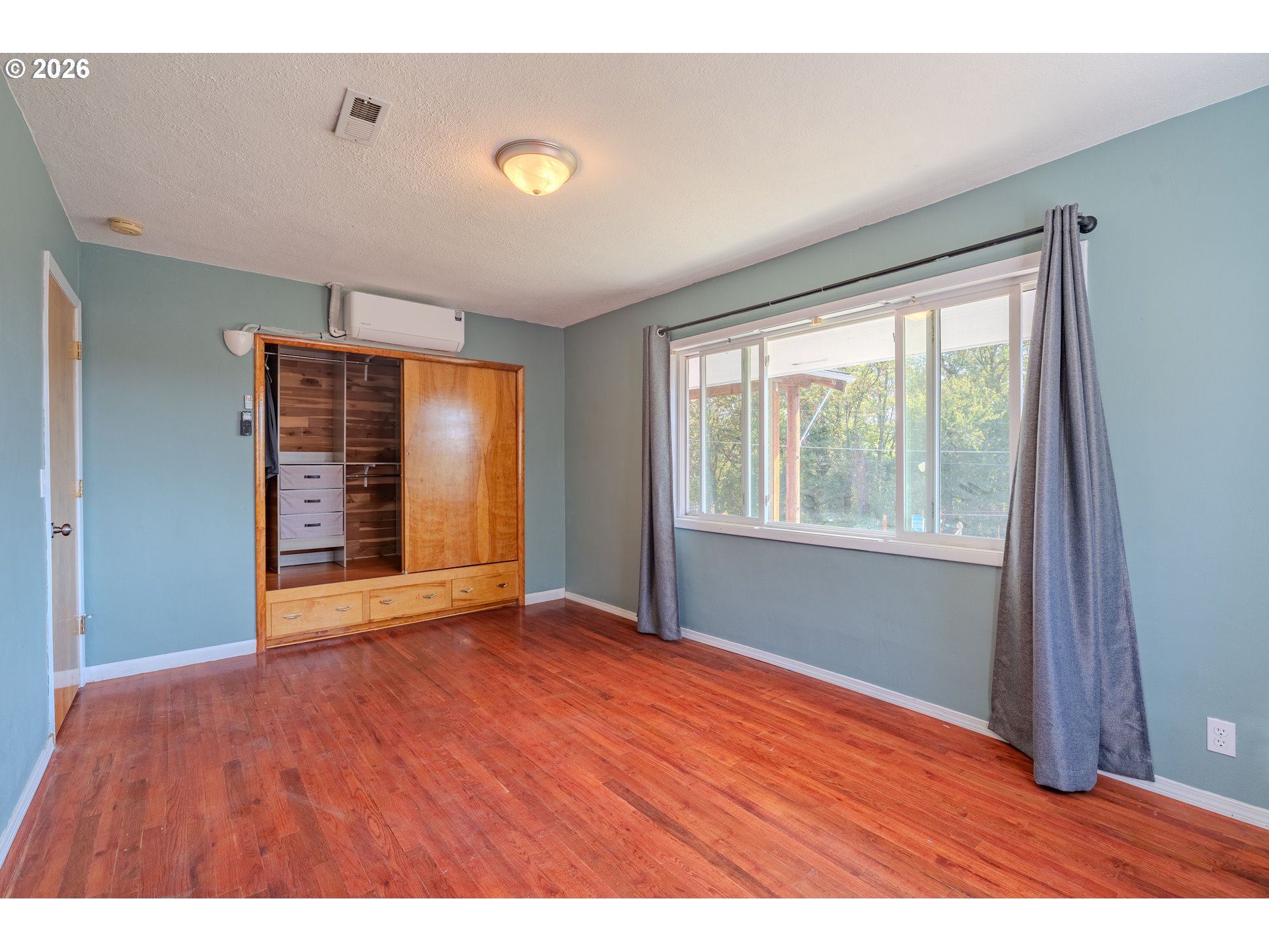 243 N SHEPHERD RD