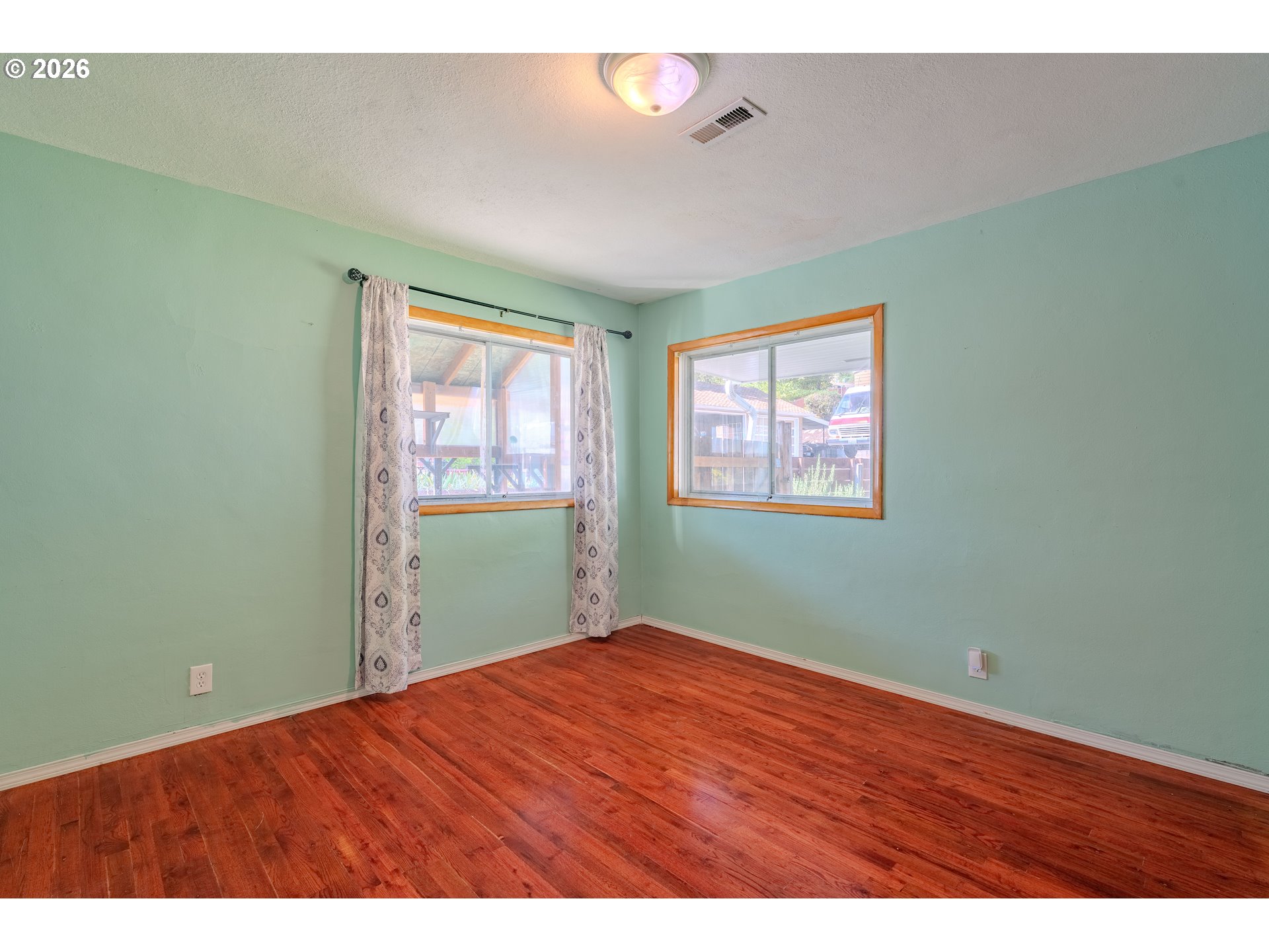 243 N SHEPHERD RD
