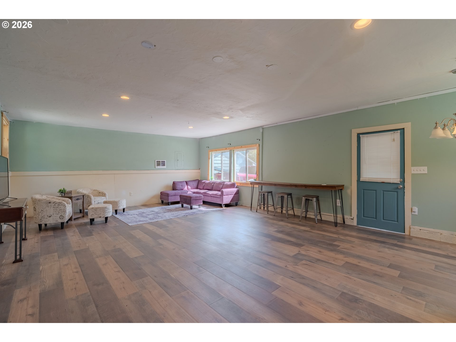 243 N SHEPHERD RD