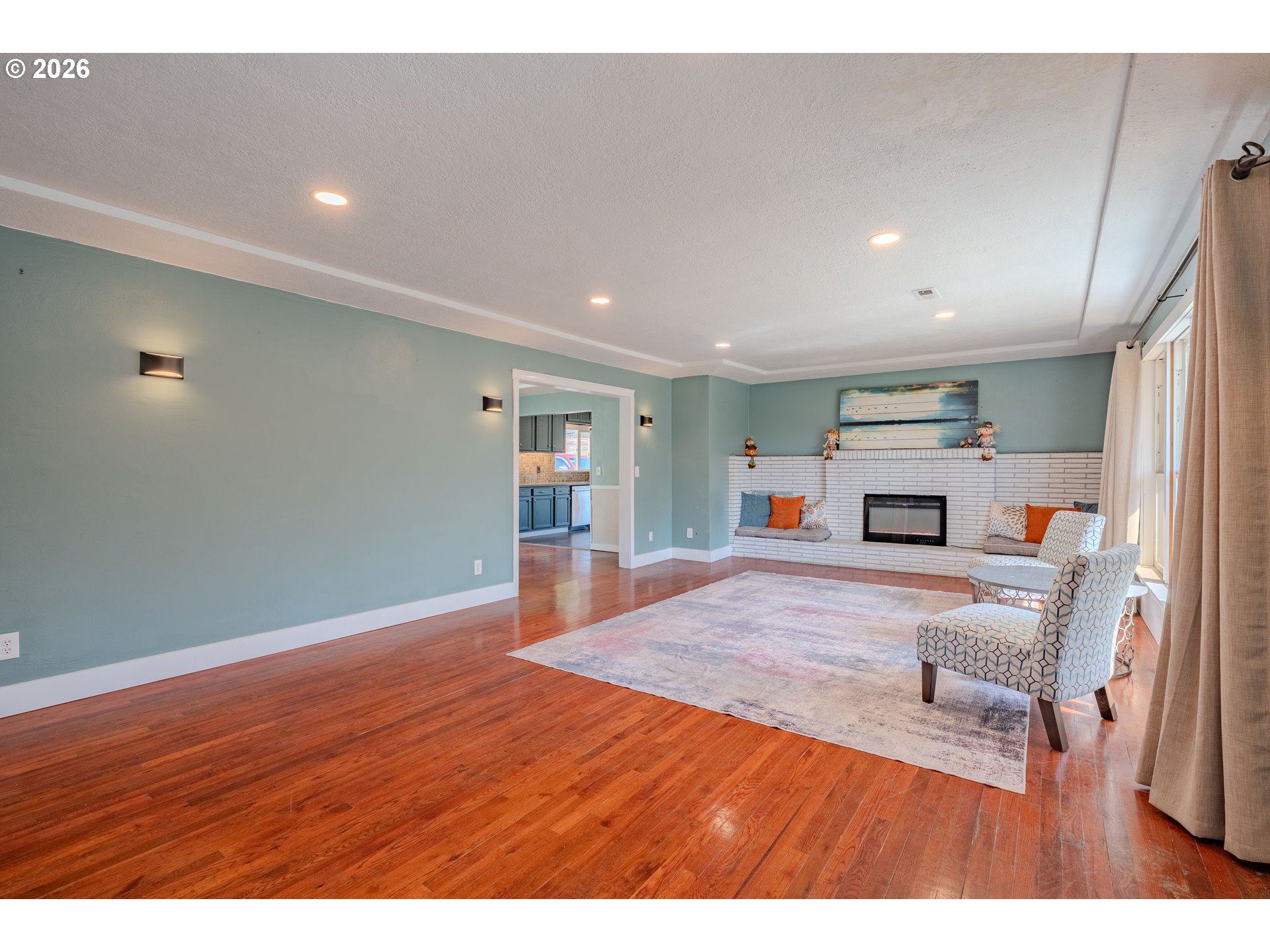243 N SHEPHERD RD