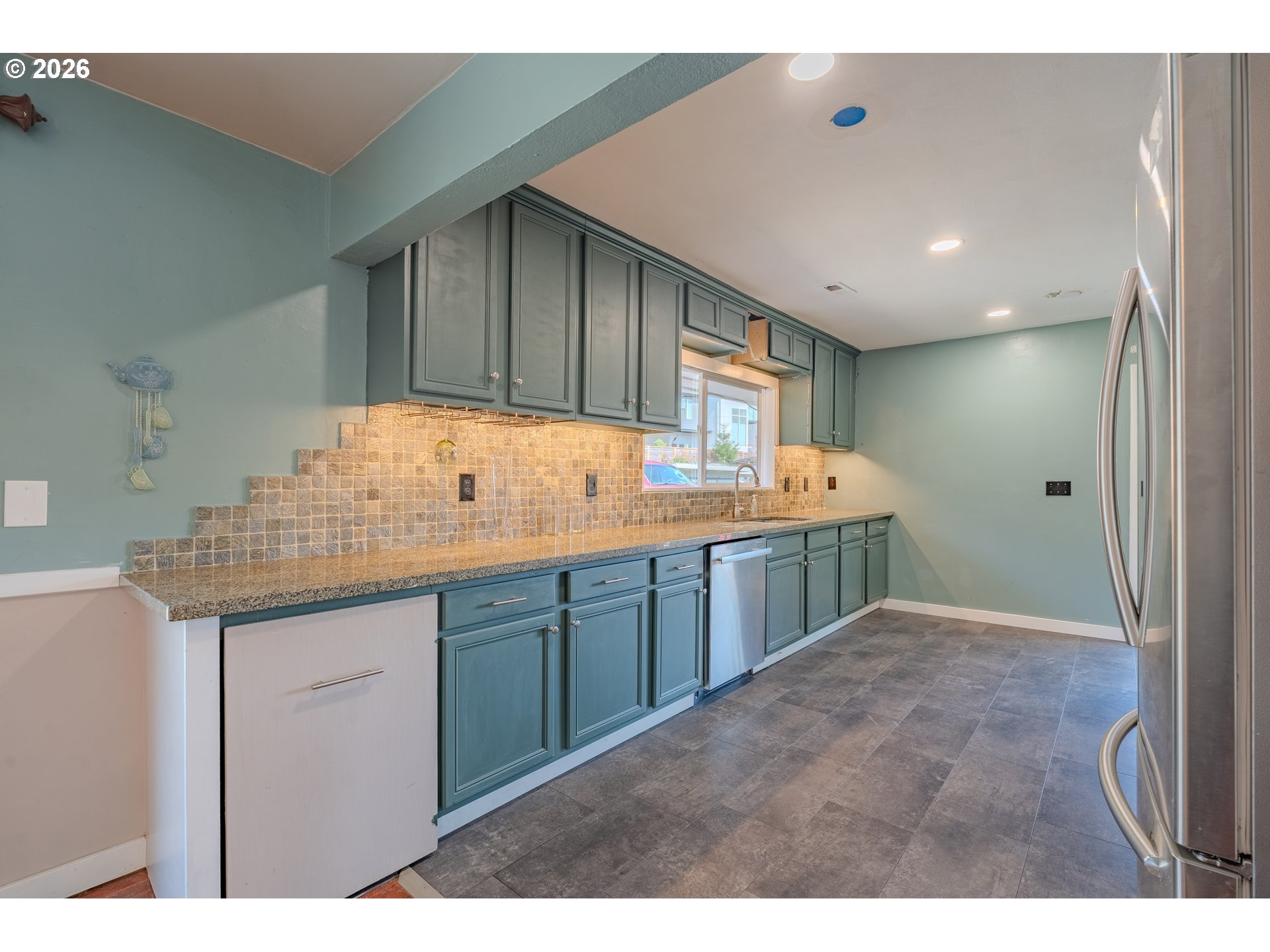 243 N SHEPHERD RD