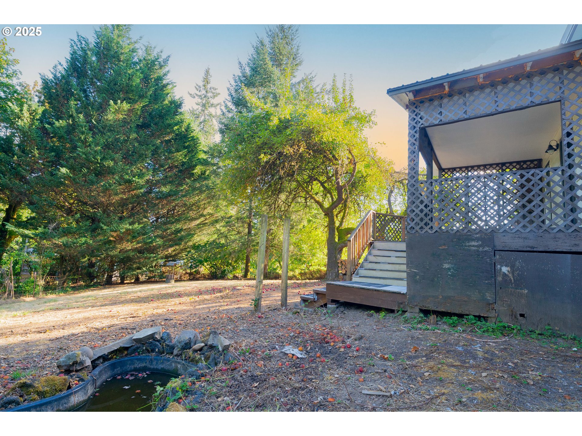 2817 NW EDDY ROCK RD