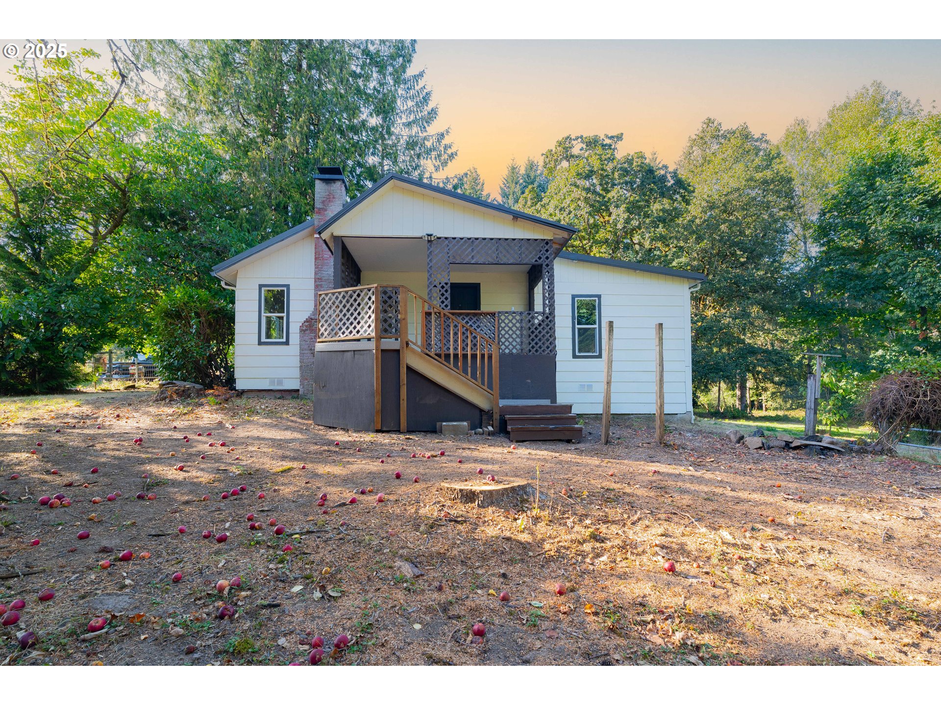 2817 NW EDDY ROCK RD