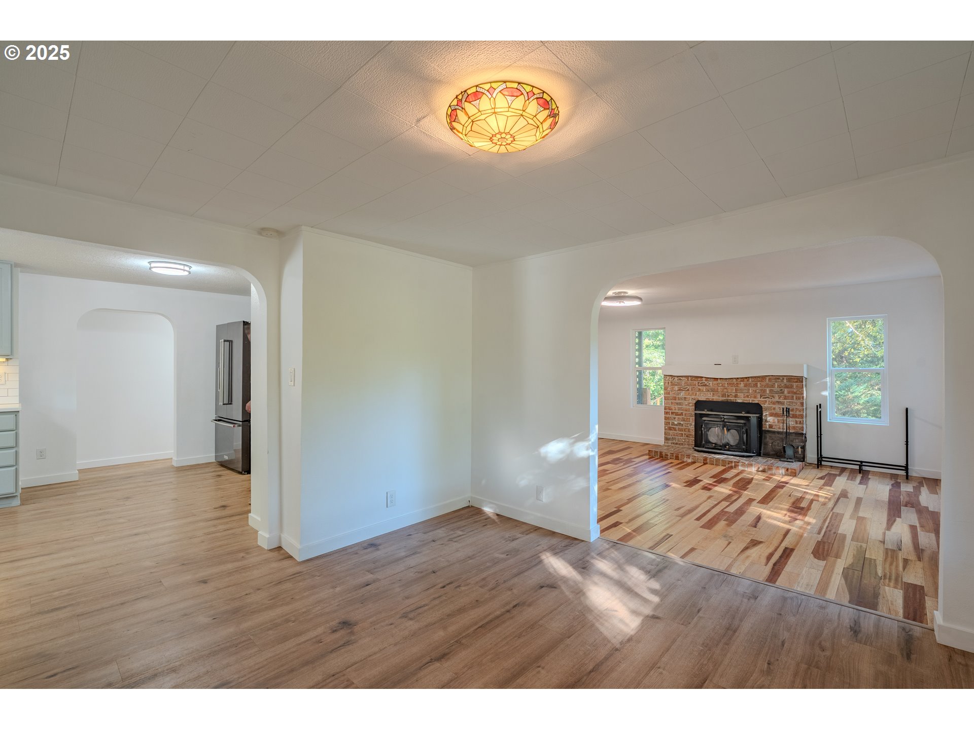 2817 NW EDDY ROCK RD