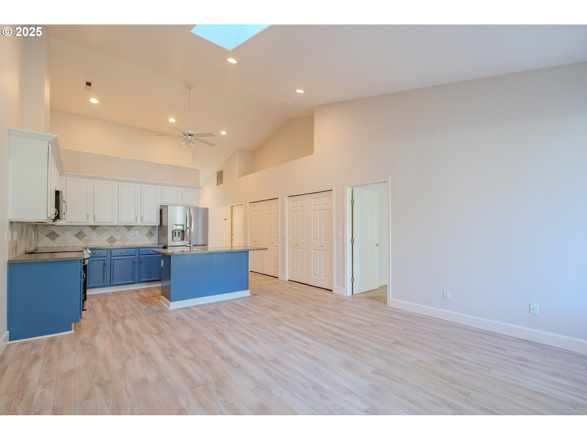 8724 NE 16TH WAY
