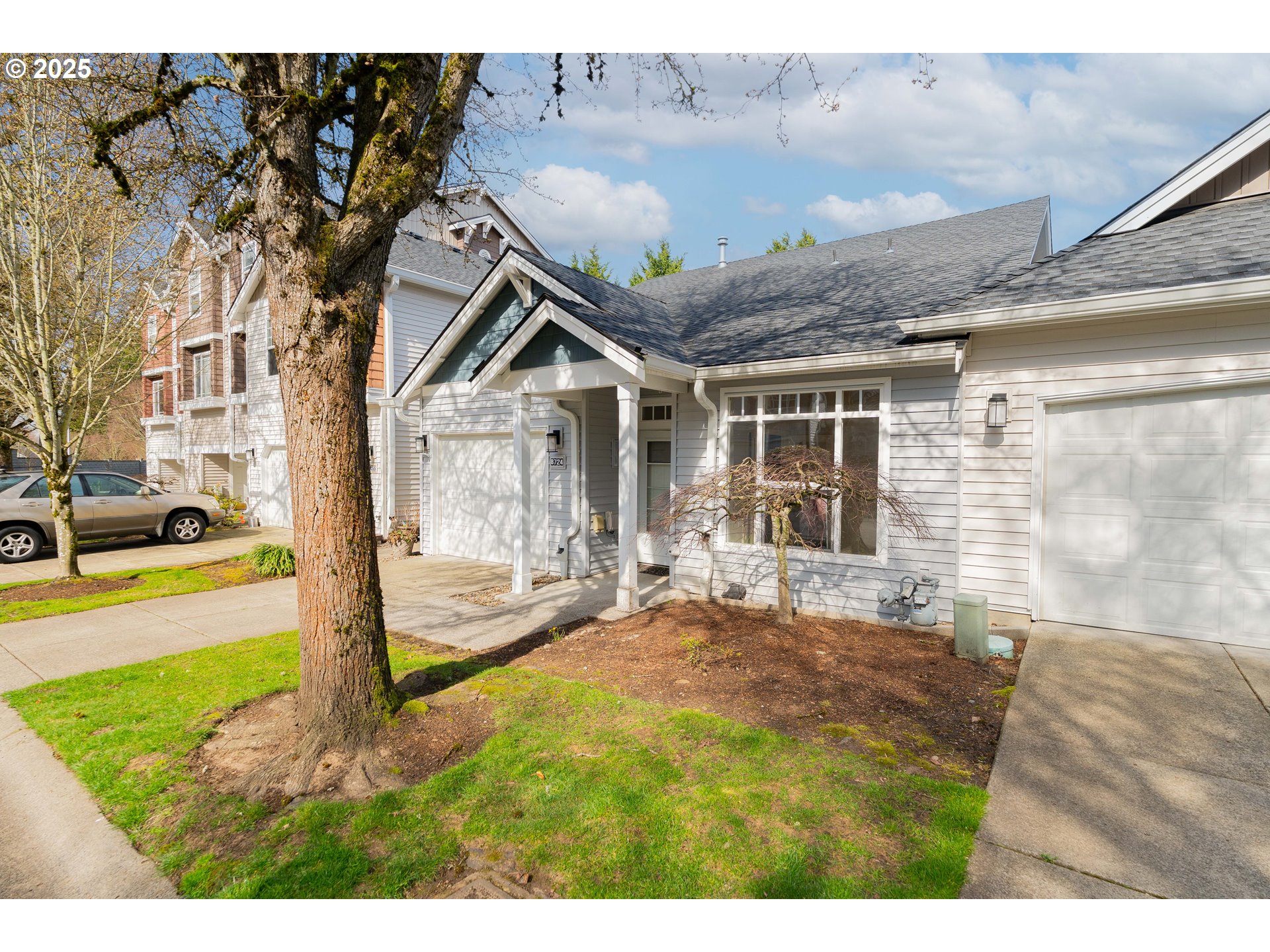 8724 NE 16TH WAY