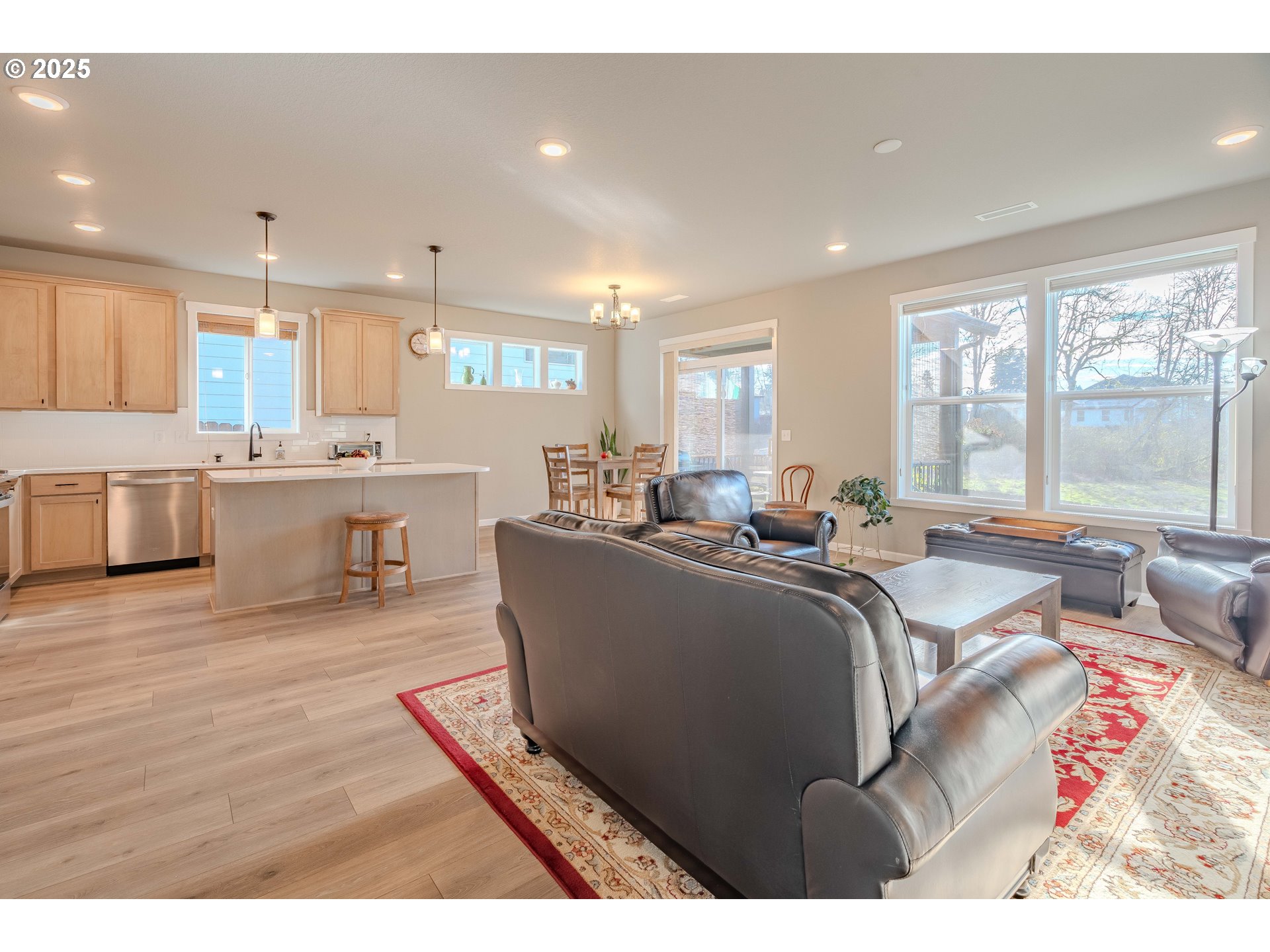 651 NW 28TH ST