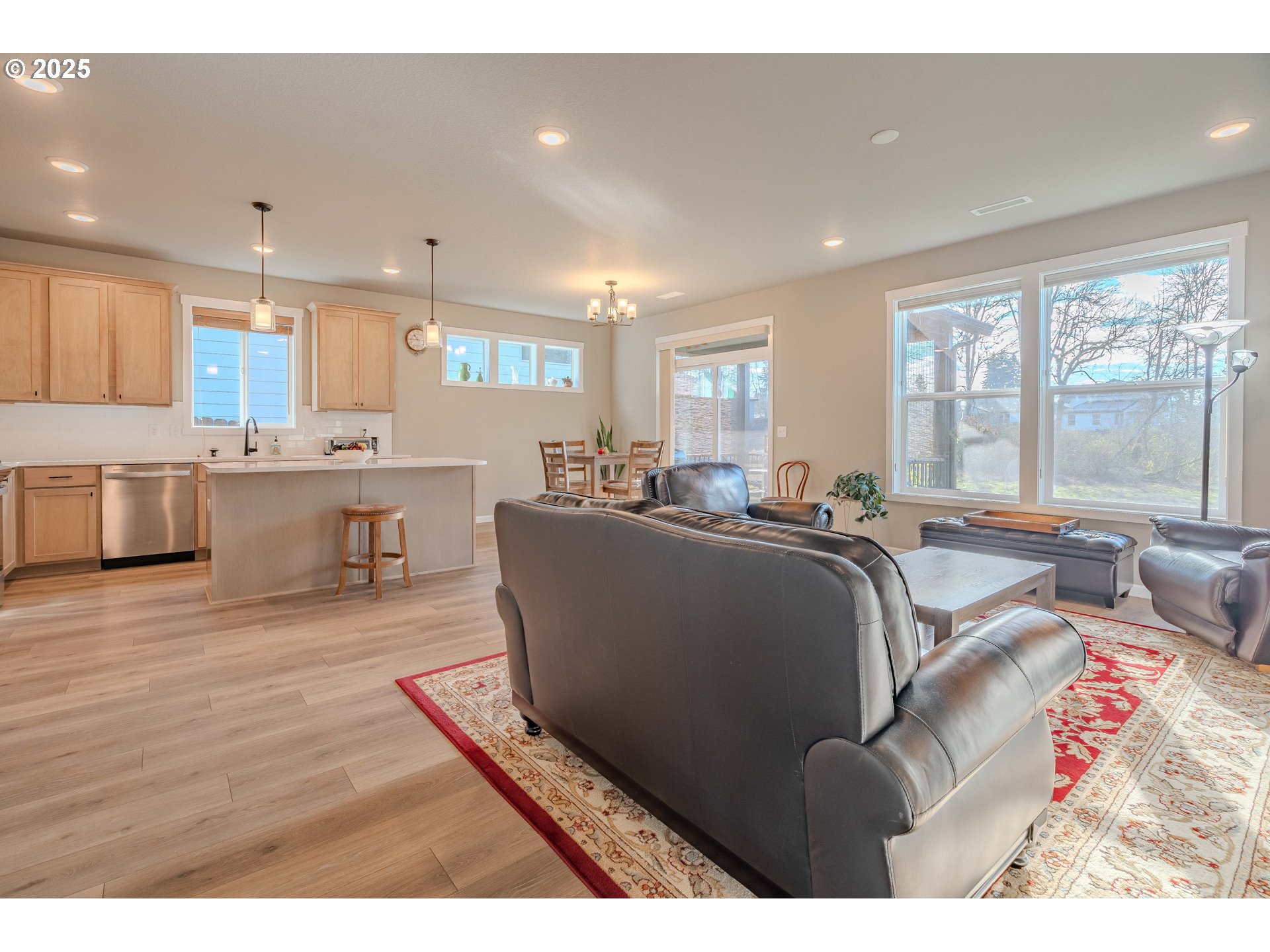 651 NW 28TH ST