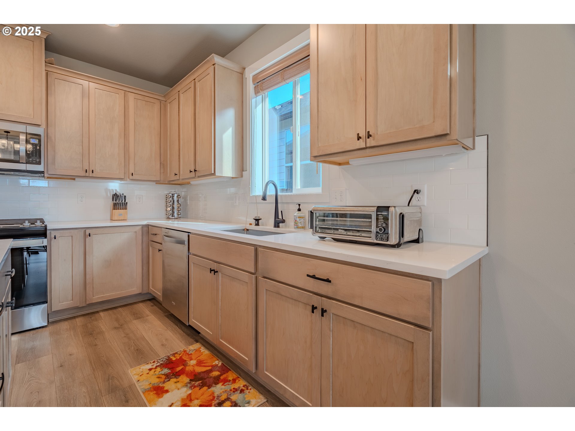 651 NW 28TH ST
