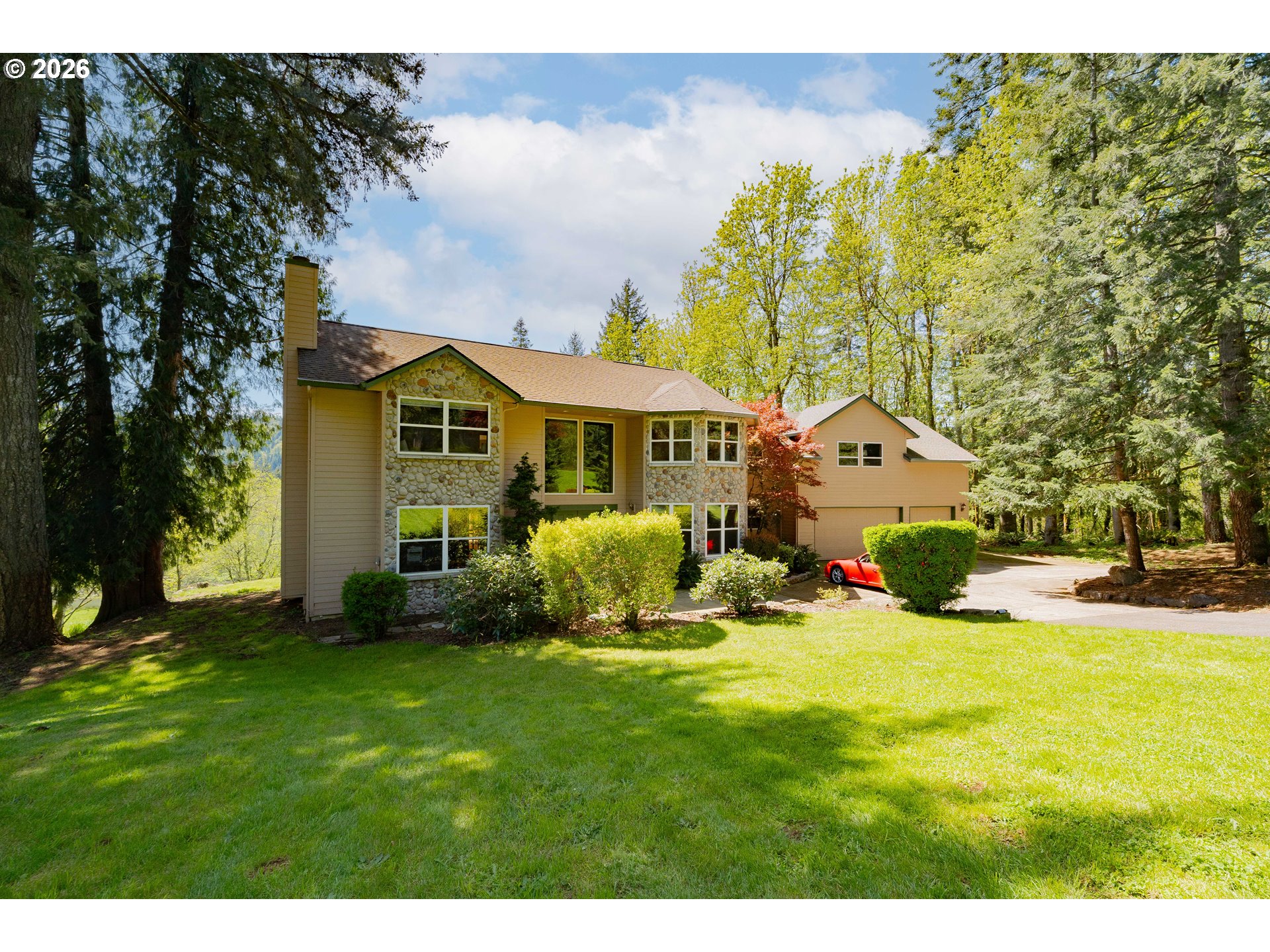 1352 BUHMAN RD
