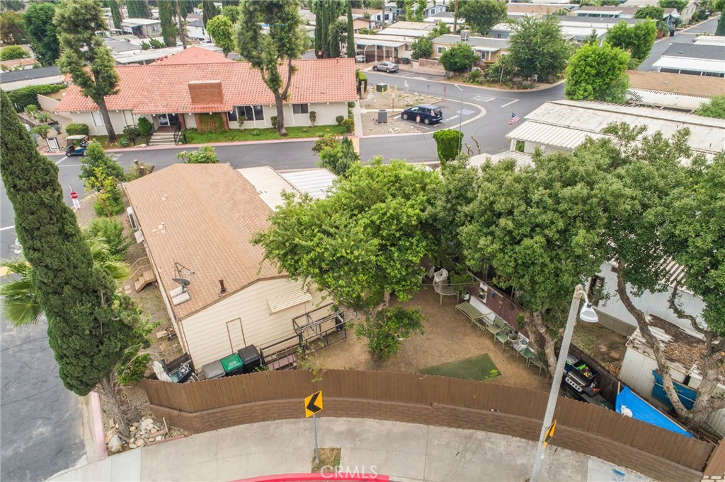 995 Pomona Road Unit: 1