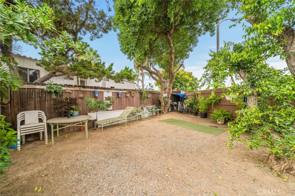 995 Pomona Road Unit: 1