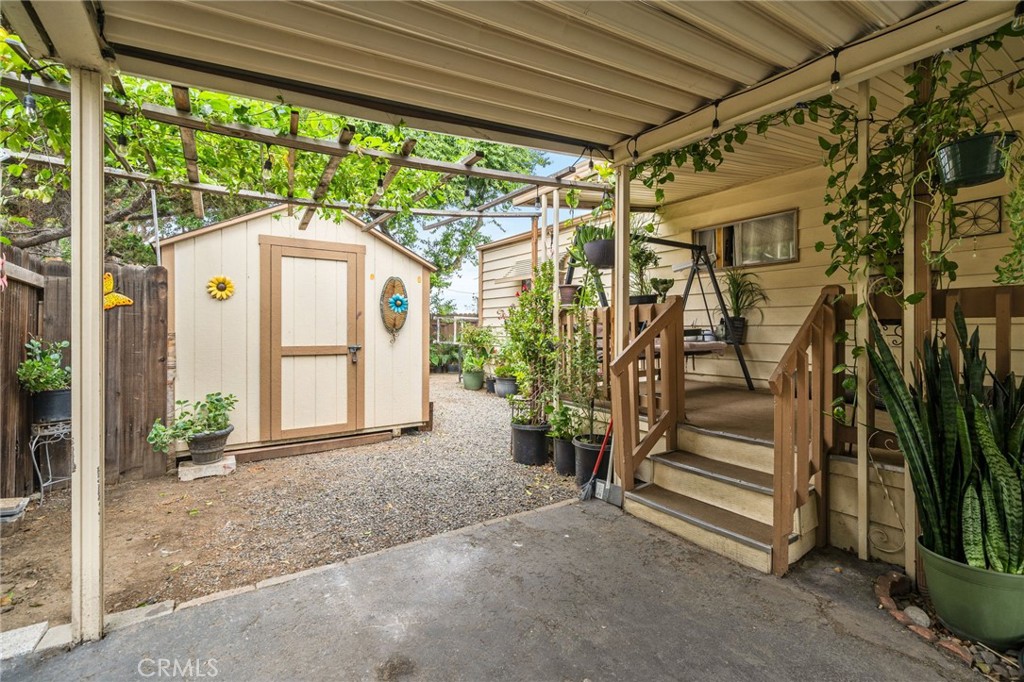 995 Pomona Road Unit: 1