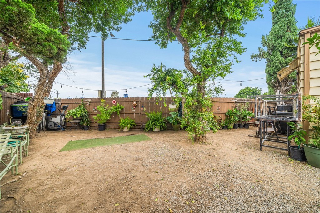 995 Pomona Road Unit: 1