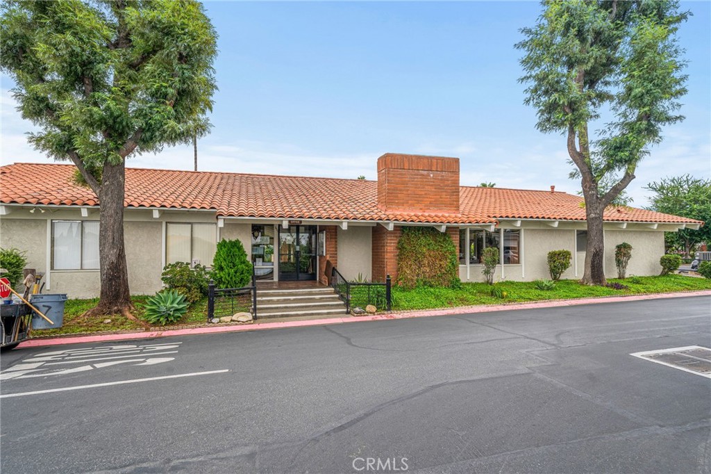 995 Pomona Road Unit: 1