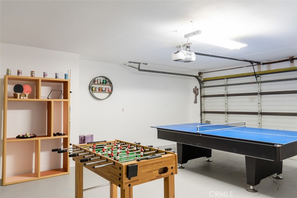 7728 Victor Vista Ave