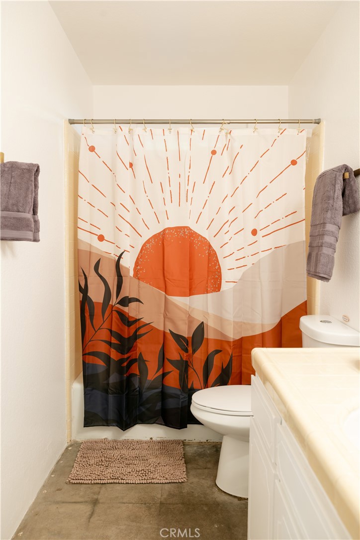 7728 Victor Vista Ave