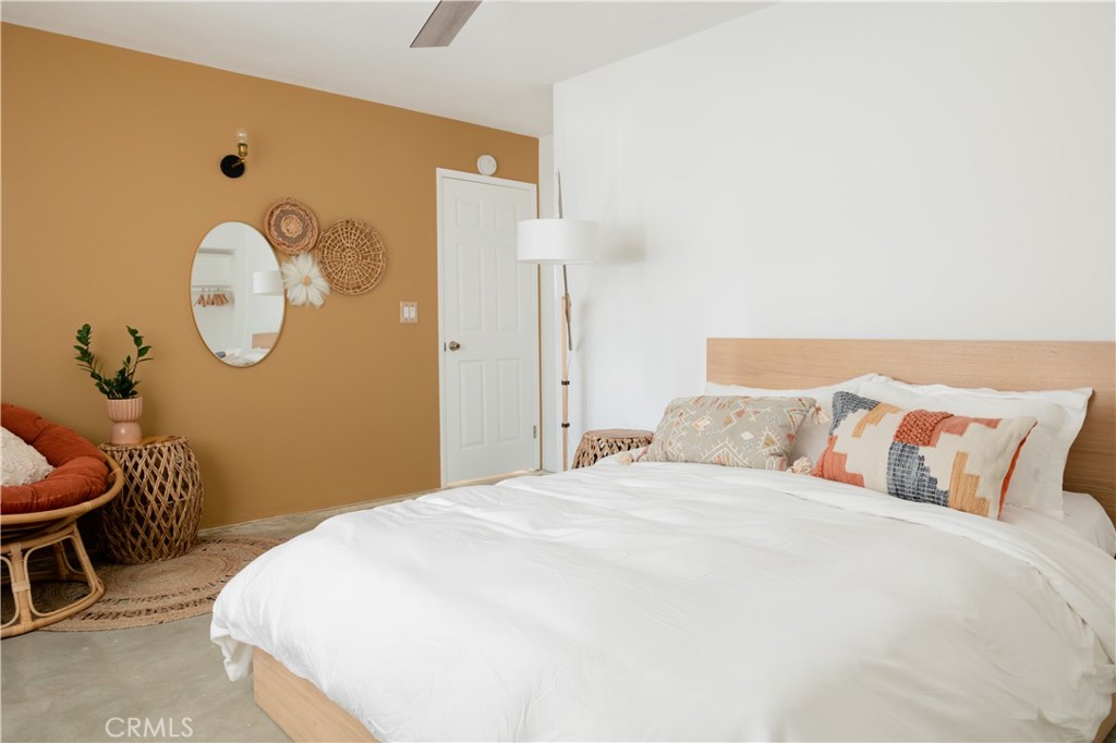 7728 Victor Vista Ave