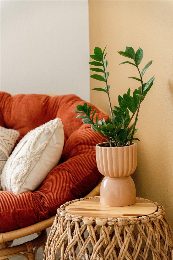 7728 Victor Vista Ave