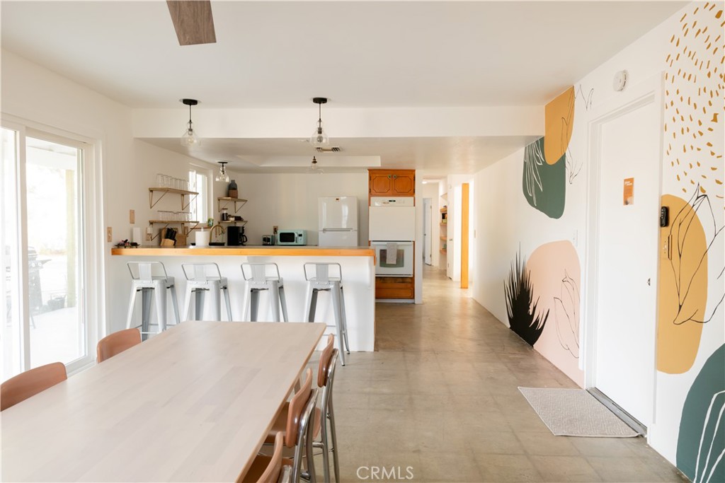 7728 Victor Vista Ave