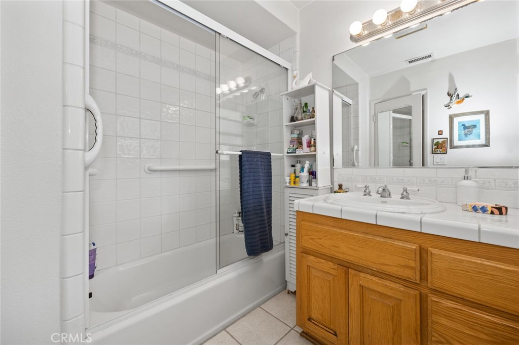 1431 E Pinewood Avenue