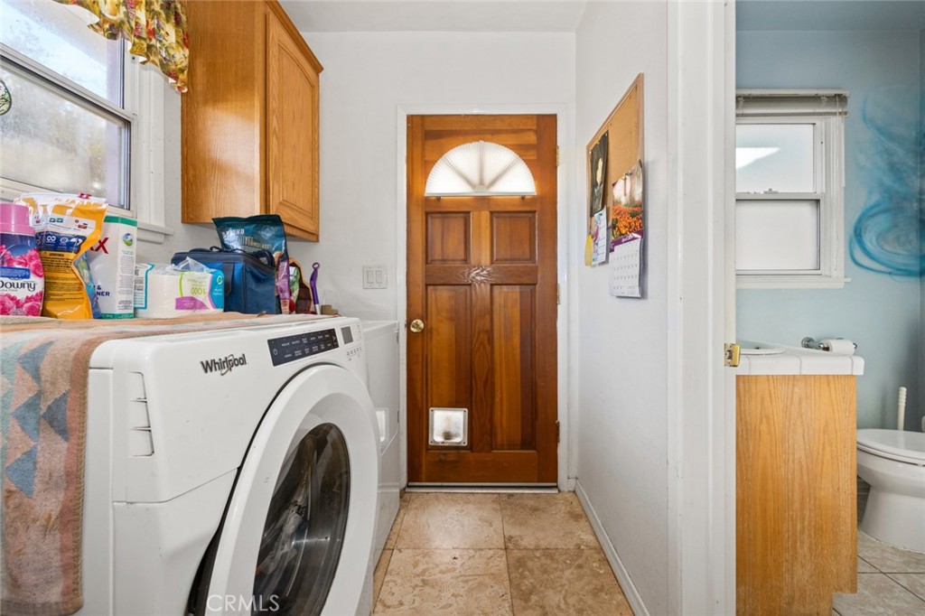 1431 E Pinewood Avenue