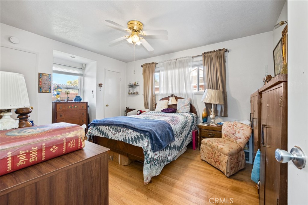 1431 E Pinewood Avenue