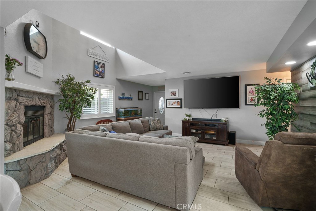 33019 Buena Vista Street