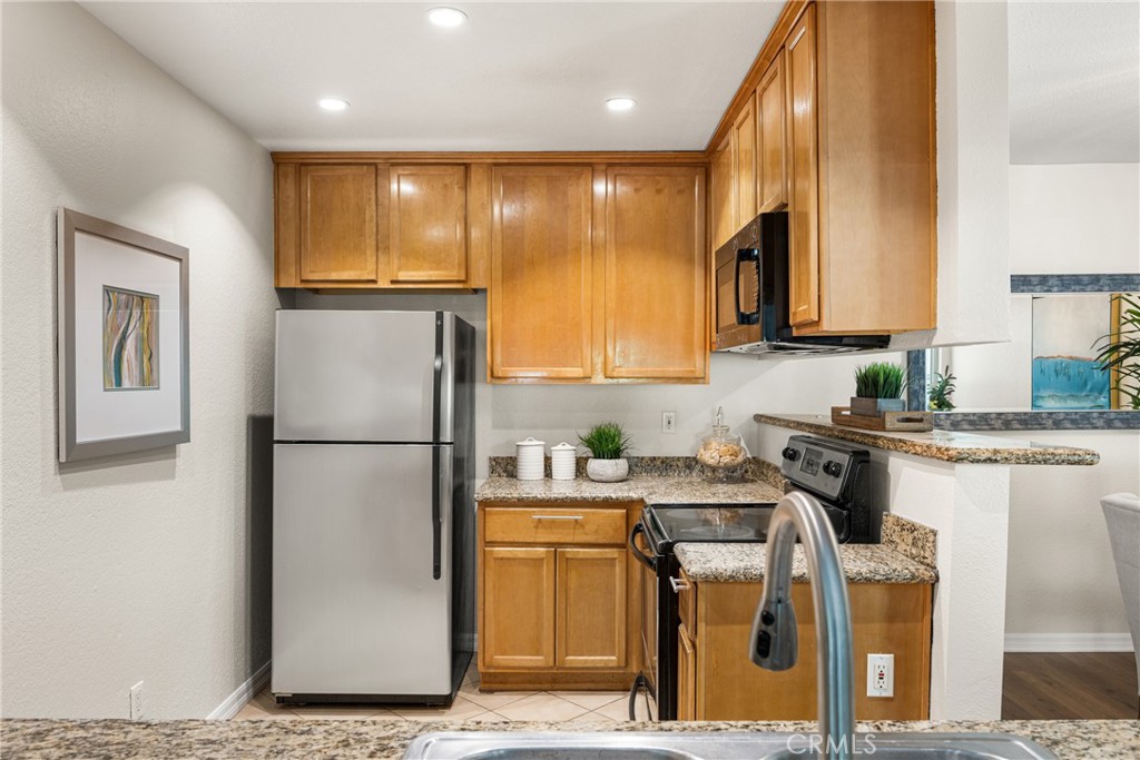 1345 Cabrillo Park Drive L06