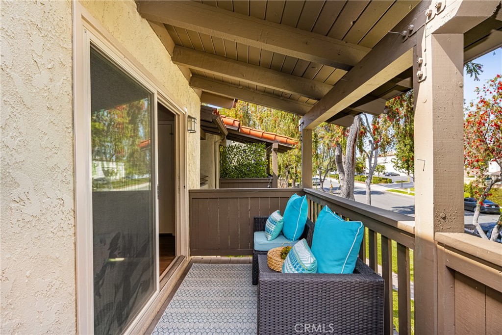 1345 Cabrillo Park Drive L06