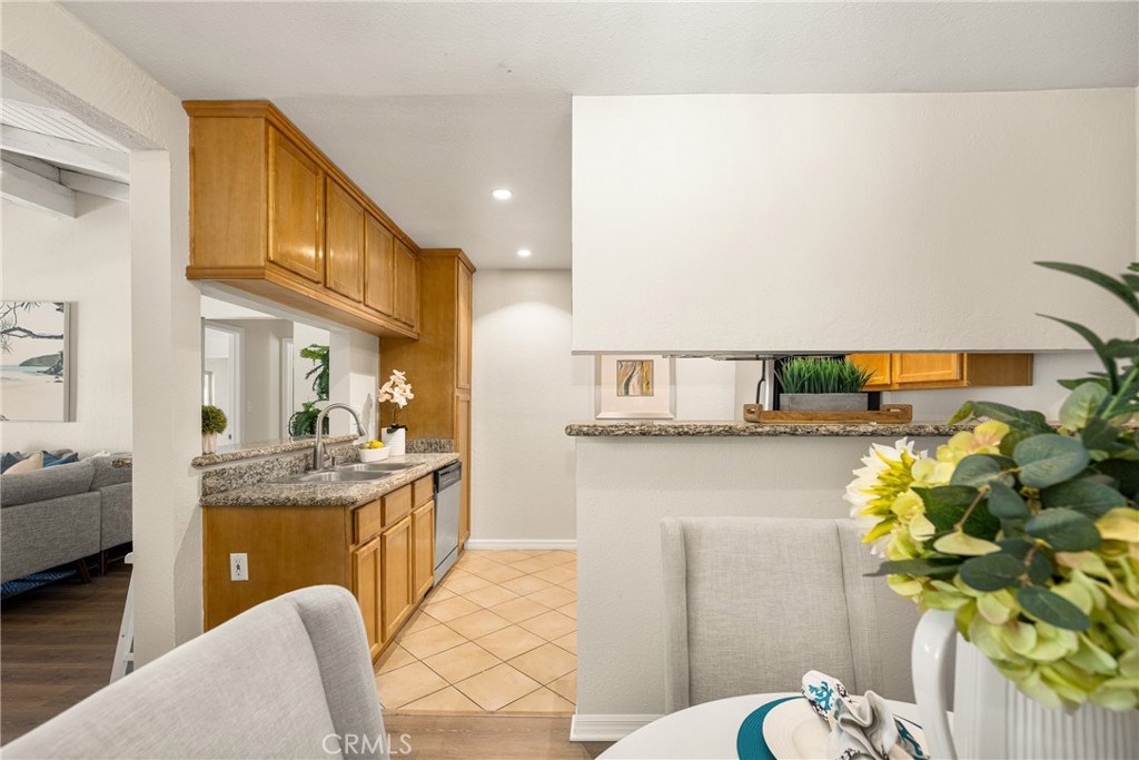 1345 Cabrillo Park Drive L06