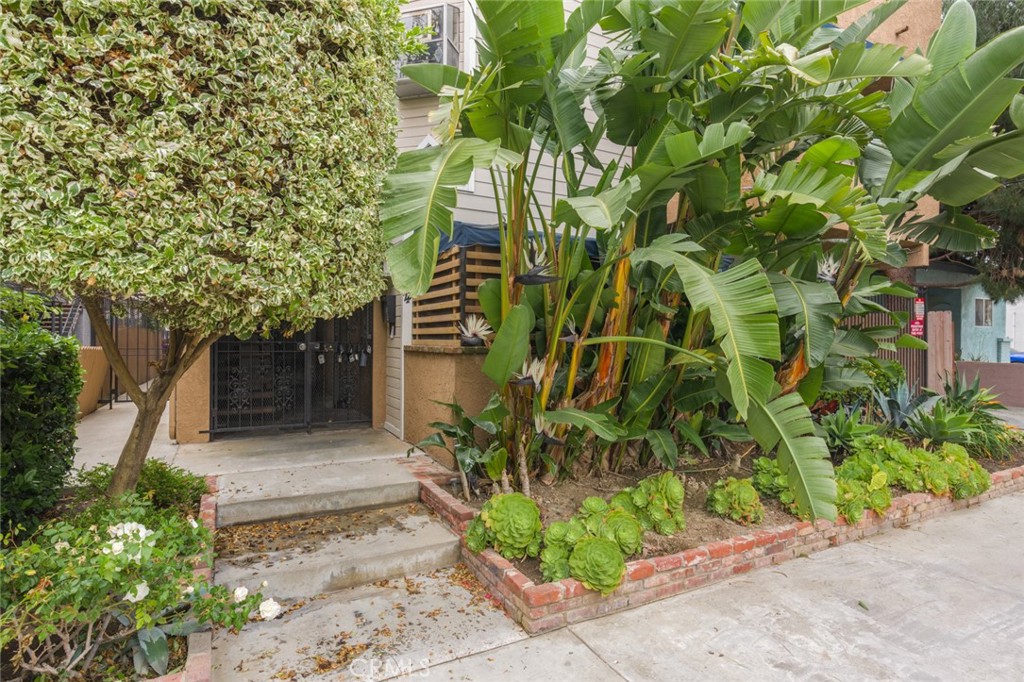 524 Nebraska Avenue 101