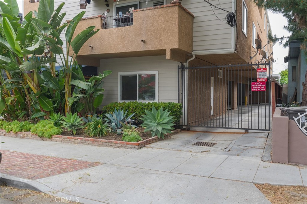 524 Nebraska Avenue 101