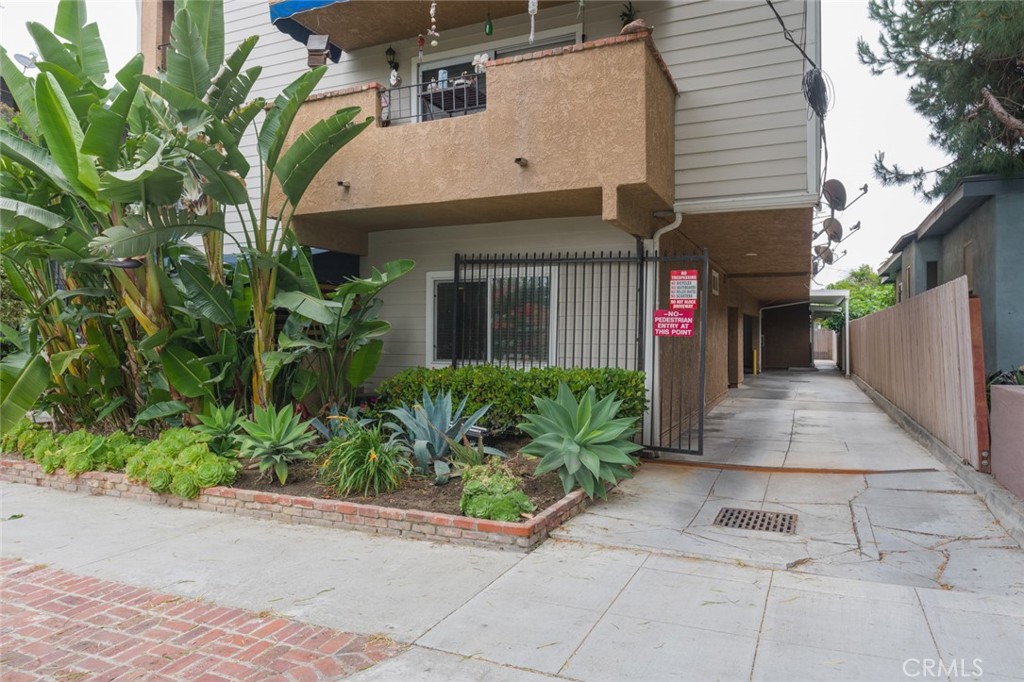 524 Nebraska Avenue 101