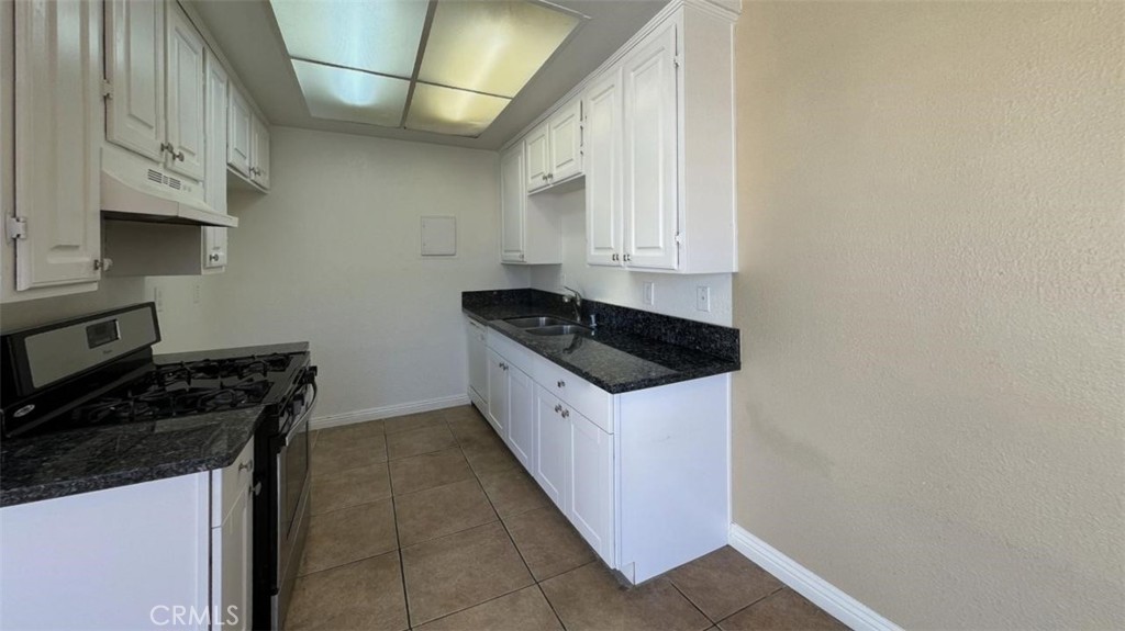 1480 E Marshall Boulevard 21