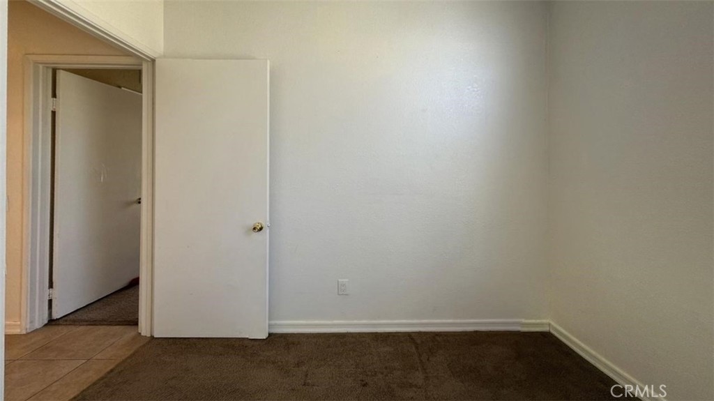 1480 E Marshall Boulevard 21