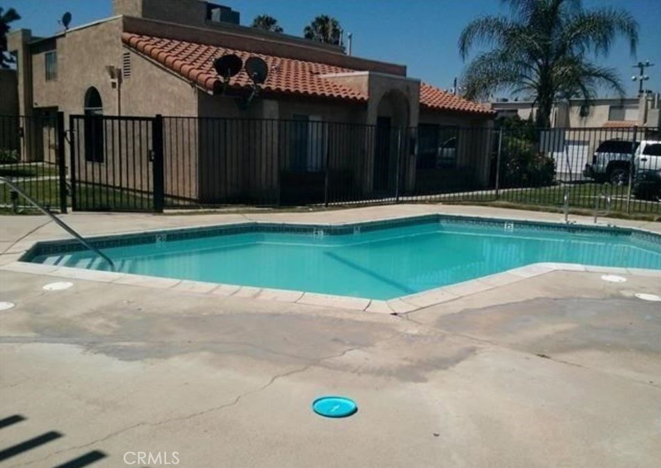 1480 E Marshall Boulevard 21