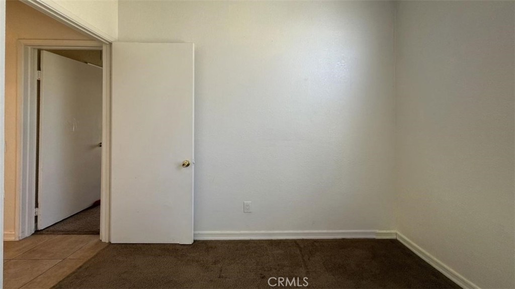 1480 E Marshall Boulevard 21