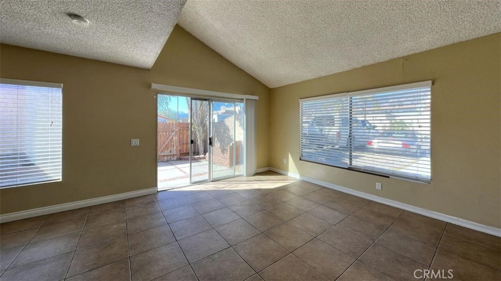 1480 E Marshall Boulevard 21