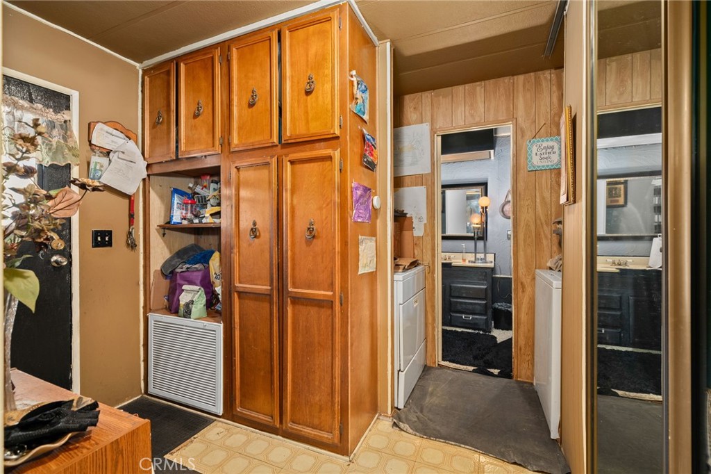 2601 E Victoria Street 173