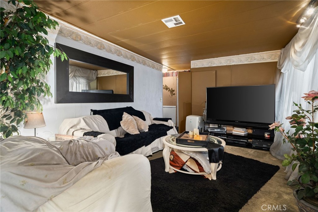 2601 E Victoria Street 173