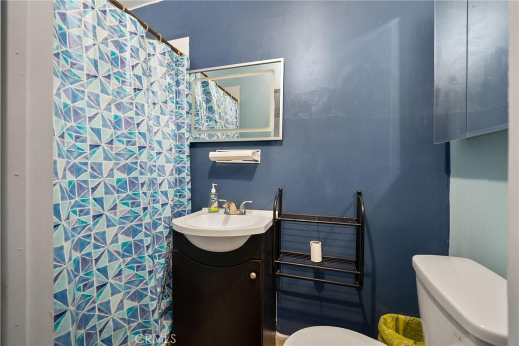 2601 E Victoria Street 173